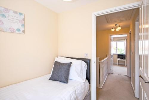 Grange Park - image 5