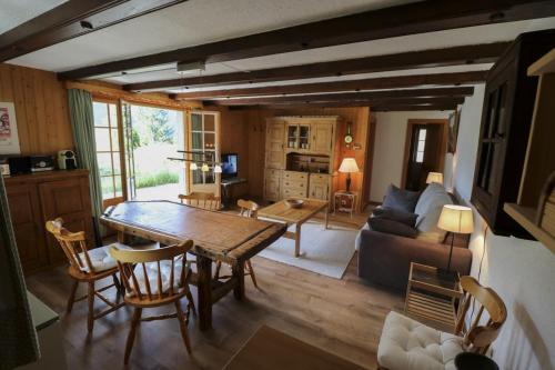 Rose de Noël (Rose de Noel) in לס דיאבלרטס