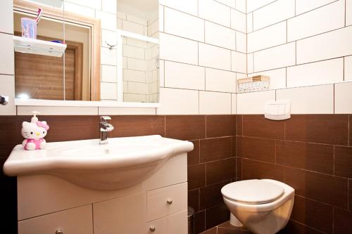 Two-Bedroom Apartment image 10