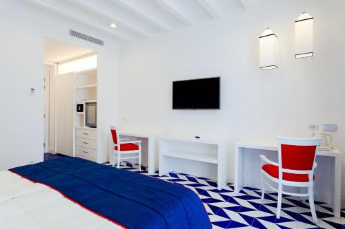 Superior Double or Twin Room room in Maison Blu - Intimate GuestHouse