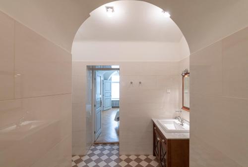 Tallinn Housing 2 BDR 2 Bathroom with Sauna at Carl Engel Luxury House, Tallinn (photo 9)
