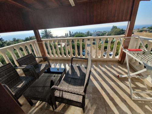 balkon/terras, JOANNA SUNSET APTS Pomos in Pomos