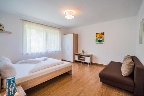 Two-Bedroom House image 5