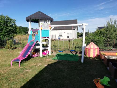 Domek u Anki - Łeba - Charbrowo (Domek u Anki - Leba - Charbrowo) in Smolno