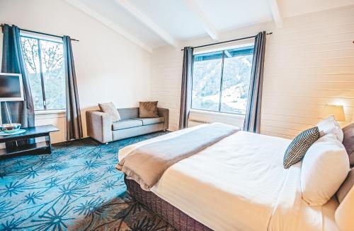 Bernti's Mountain Inn in เธรดโบวิลเลจ