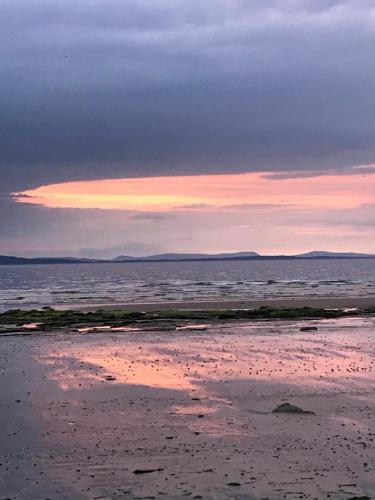 Ceol Na Mara Cottage by the sea, Highland