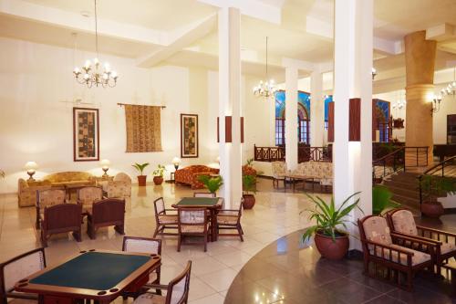 Pub/Lounge, Neptune Beach Resort - All Inclusive in Mombasa
