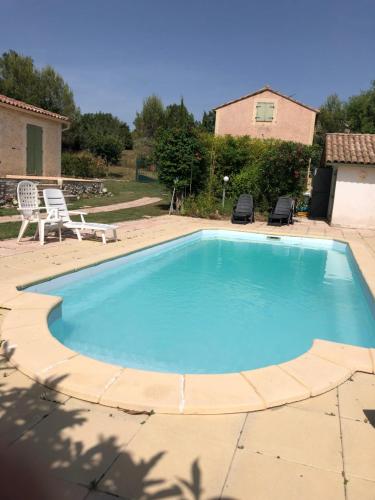 gîte au soleil gîte à louer Vacquières