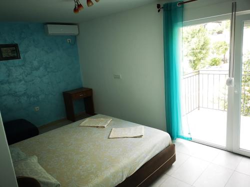 Apartments Montenegro Risan Čučković - image 2