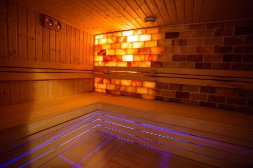 Sauna, Gyulavezér Lovasbirodalma (Gyulavezer Lovasbirodalma) in Gyulakeszi