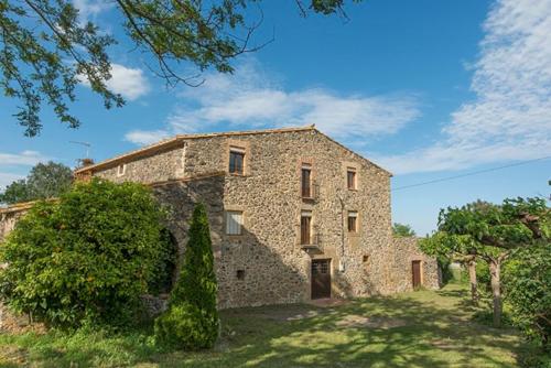  Masia Catalana en Rupià con Piscina in 17133 Rupiá