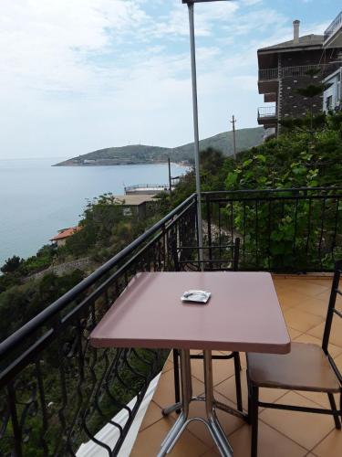 Hotel Odhisea Qeparo in Qeparo