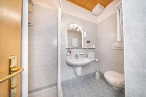 Hotel Karinhall - image 13