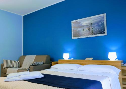 Zama Bed&Breakfast - Tap to explore photos