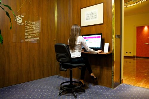 雷焦艾米利亚美居阿斯托利亚中心酒店 雷焦艾米利亚美居阿斯托利亚中心酒店