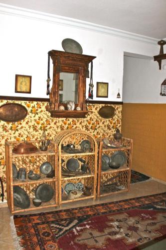 Homeros Pension & Guesthouse - image 13