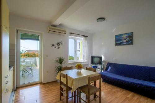 Apartments and rooms with parking space Kraljevica - 17589 - image 6