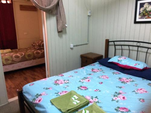 . Bluff Hotel