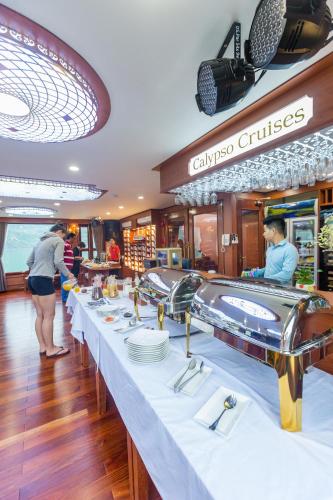 Food and beverages, Calypso Cruises in Cat Hai Island