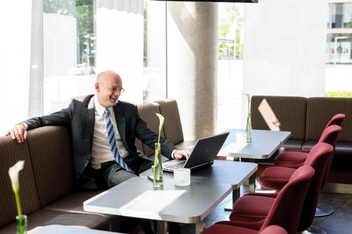 Novotel Suites Hamburg City - image 4