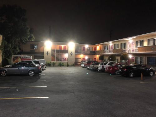 Whittier Travel Inn