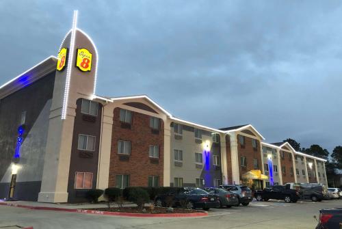 Super 8 by Wyndham Bedford DFW Airport West