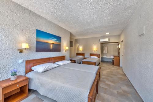 Halaris Rooms - image 7