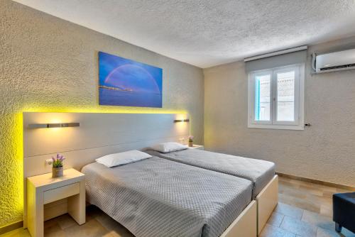 Halaris Rooms - image 6