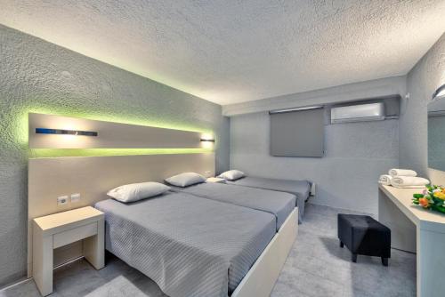 Halaris Rooms - image 3
