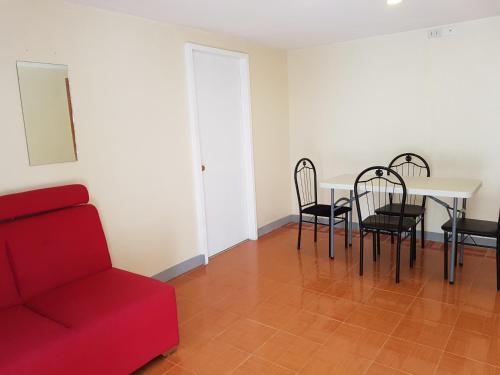 OMG Guesthouse Apartment for 6 in Samal District - Samal Island