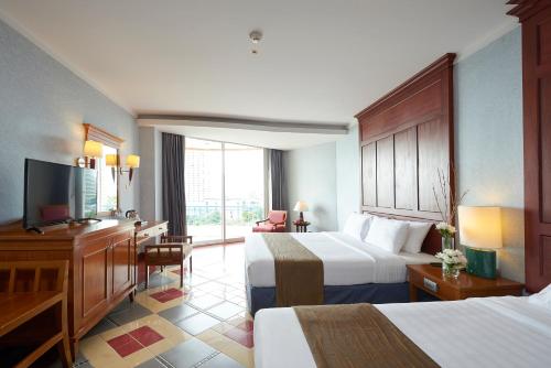 room detail thumbnail 0