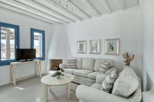 Mykonos Panormos Villas - image 4