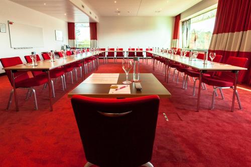 Airport Hotel Basel - Convenient & Friendly, Basilea (foto 7)