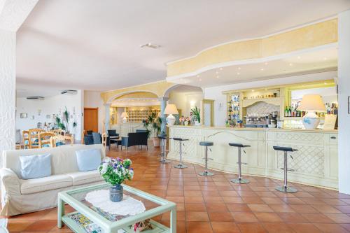 Pub/Ruang Rehat, Hotel San Trano in Luogosanto