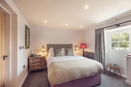 The New Inn - image 12