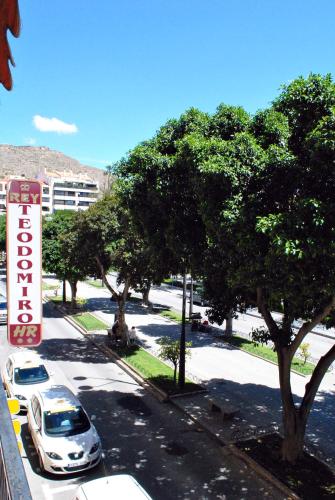 Hostal Rey Teodomiro - image 2