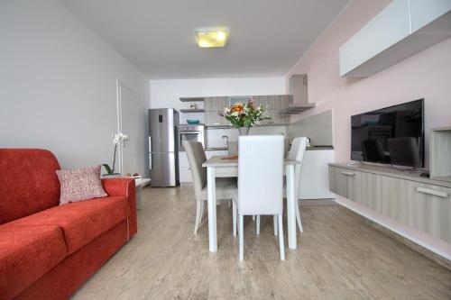 Apt Aurora - image 5