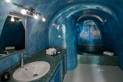 Dreams Luxury Suites - image 4
