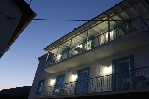  Olive Luxury Rooms in Ýpsos