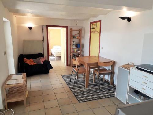  Appartement 2 chambres au calme et au vert, à Louvain-la-Neuve in Louvain-la-Neuve