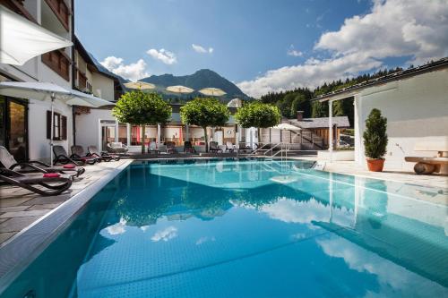 Alm- & Wellnesshotel Alpenhof