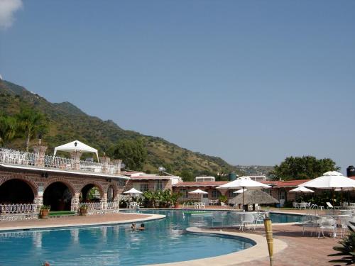 Mama Chuy Hotel & Villas