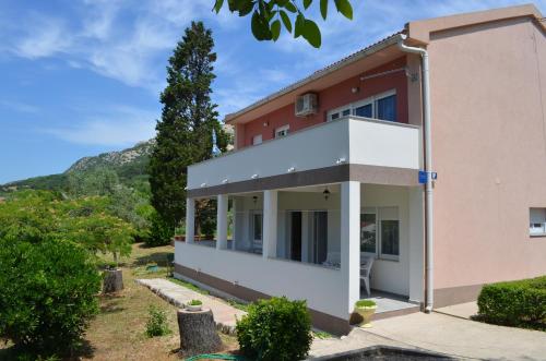  Apartments Alen, Pension in Draga Bašćanska