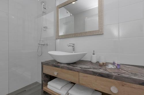 Apartments Strada Tučepi - image 10