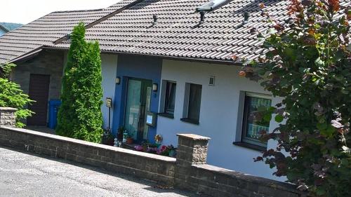 Ferienwohnung-Anja - Apartment - Fladungen