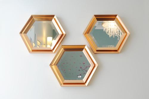 Queen Suite image 6