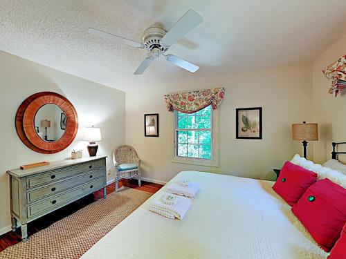 New Listing! Updated Home With Fireplace & Pool Home - image 9