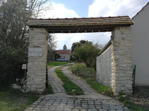 Entrance, La Forge in Sancy-les-Meaux
