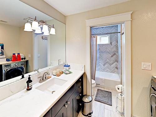 New Listing! Upscale Retreat W/ Hot Tub & Fireplace Home - image 11