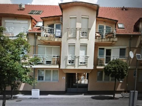  Gyöngyvirág Apartman in Harkány
